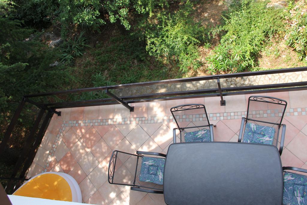 Holiday Home Luznar クレノヴィツァ エクステリア 写真